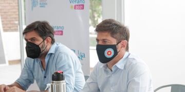 El gobernador bonaerense Axel Kicillof ya se había reunido con intendentes de la Costa Atlántica para analizar las medidas. (Twitter/BarreraGusOk)