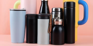 Cómo limpiar las botellas reutilizables.