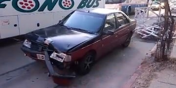 Bº Alberdi. El conductor y los acompañantes fueron trasladados al Hospital de Urgencias.