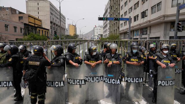 Recrudecen los enfrentamientos en Perú.