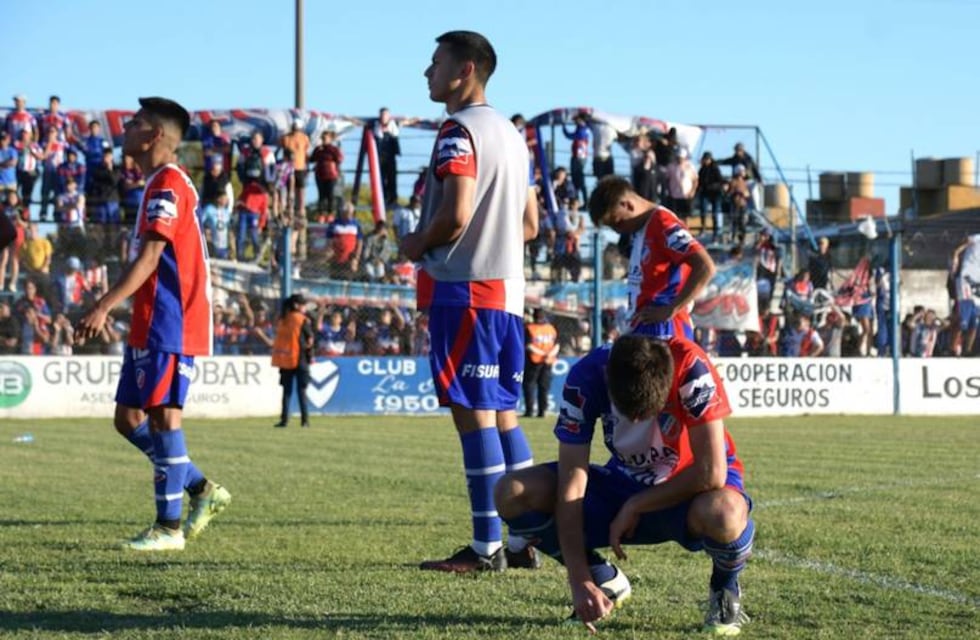 Liga del Sur: Rosario perdió ante La Armonía y frustró su sueño de ascender