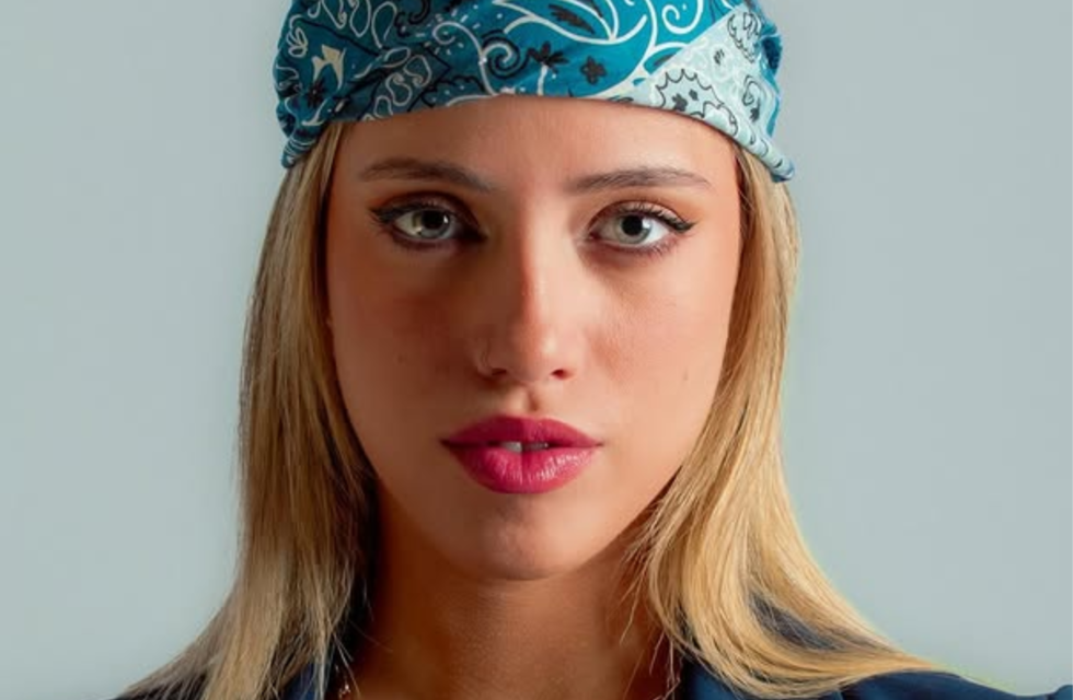 Denisse de Gran Hermano impactó al posar en microbikini rosa desde Mar del Plata