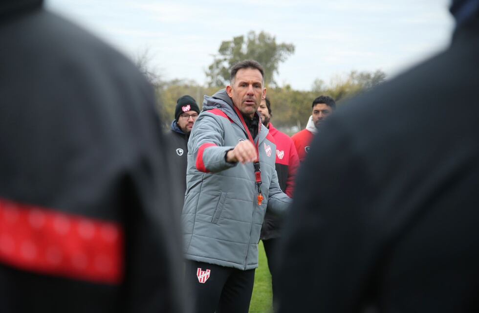 En fotos: el primer entrenamiento de Diego Dabove con Instituto, que piensa en Racing