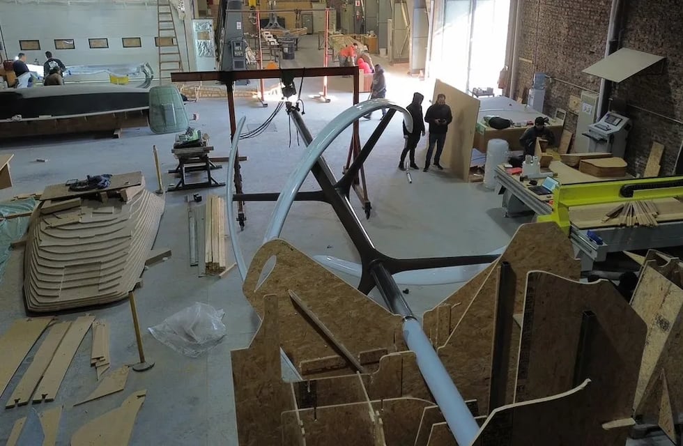 Llegan a Jujuy gigantescas aspas para la torre eólica del Centro Cultural “Lola Mora”