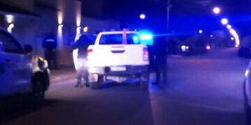 Dos mujeres aprehendidas por golpear con palos y golpes de puño a una tercera.