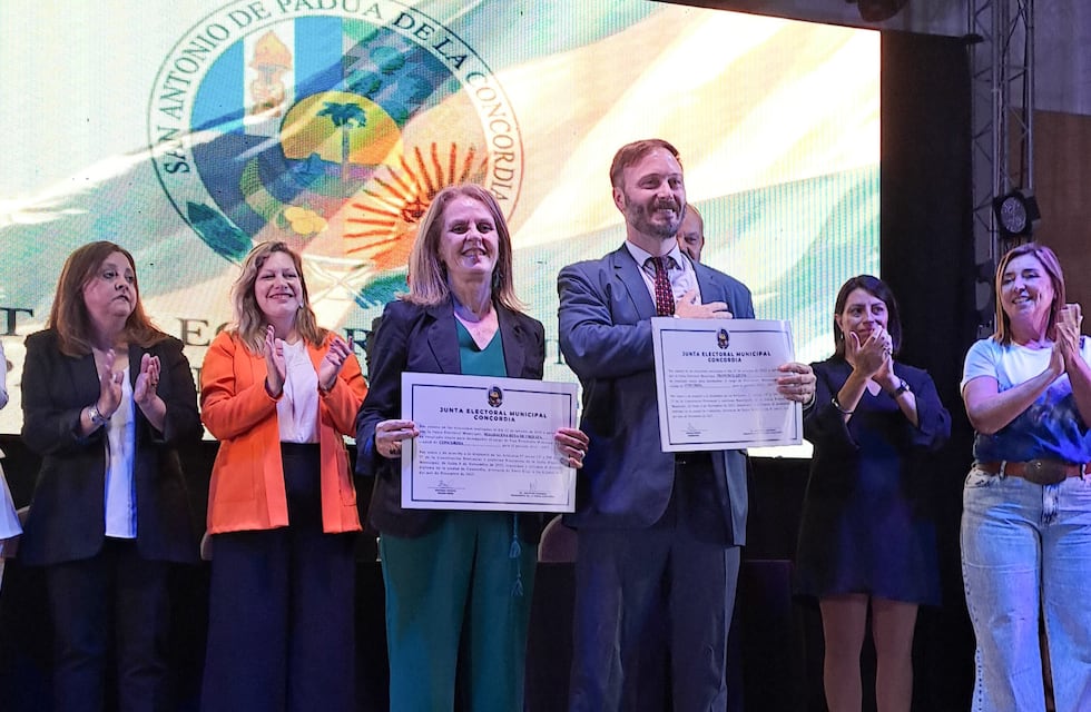 Francisco Azcué y Reta de Urquiza fueron proclamados como intendente y viceintendente de Concordia