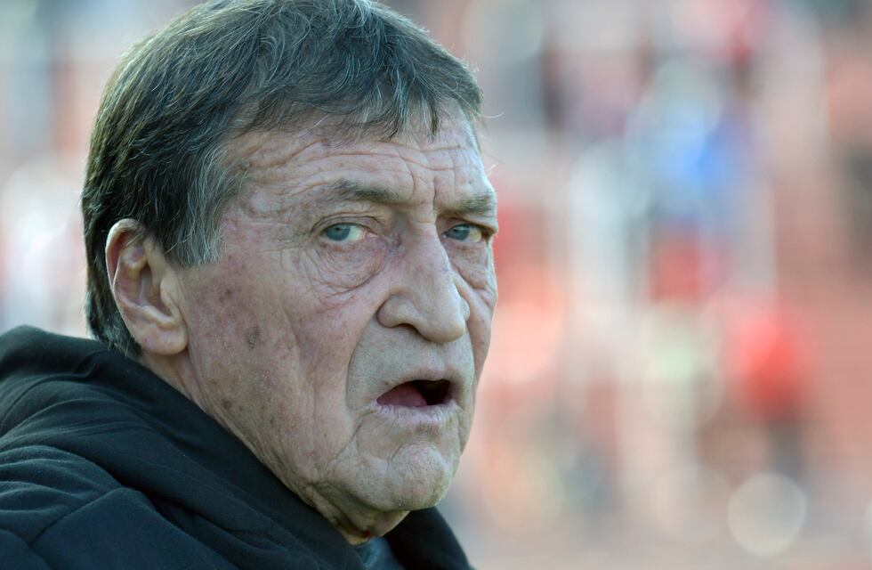 Por qué Julio César Falcioni no dirigirá a Independiente ante Newell’s en la Liga Profesional