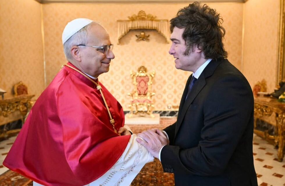 Javier Milei visitó al Papa León XIV: los regalos argentinos que le entregó en Roma
