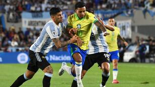 Romero se equivocó en el partido entre Argentina y Brasil, pero se recuperó y tuvo una gran actuación.