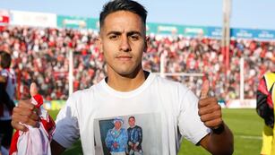 En Europa, Sebastián Corda conserva el cariño por Instituto y el palntel con el que se logró el ascenso (Prensa IACC).