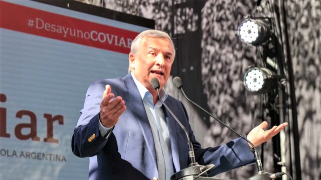 El gobernador Morales participó como orador en el tradicional Desayuno COVIAR, donde revindicó al sector vitivinícola como "expresión de potencial productivo del interior del país".