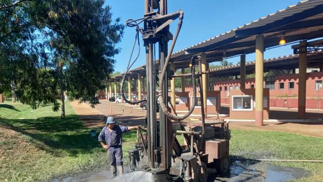 Ponen en marcha el pozo perforado en la zona primaria aduanera de Puerto Iguazú.