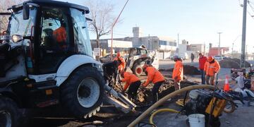 Reparación primer acueducto.