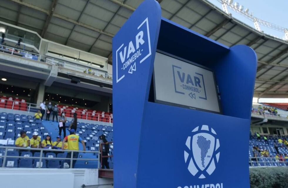 Cómo fue la llegada del VAR a la Argentina: la prueba en un amistoso de la Selección juvenil