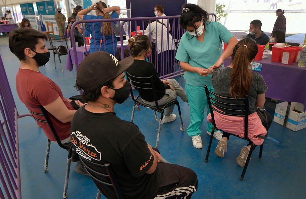 Pérez: no se recibió el parte epidemiológico de la provincia por dificultades técnicas