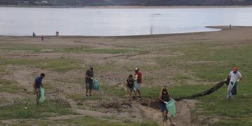 Participaron unos 150 voluntarios en esta primera convocatoria presencial.