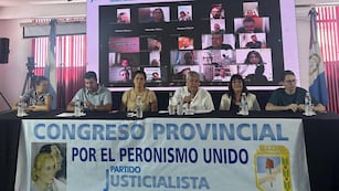 Luis Rubeo condujo un debate realizado por videoconferencia.