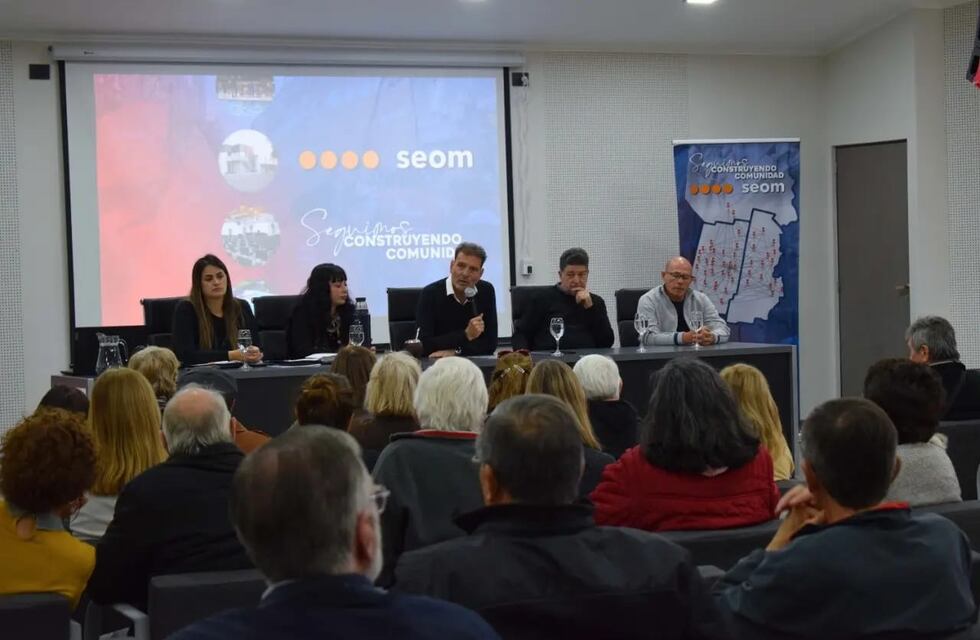 Reunión con jubilados y jubilados de SEOM