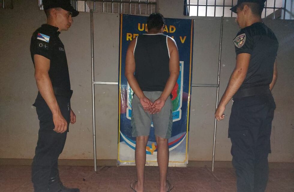 Comandante Andresito: detienen a un individuo acusado del robo de equipos de establecimientos escolares