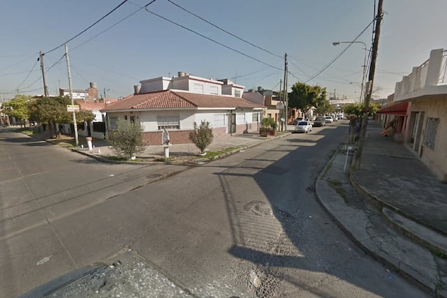 Pedro Goyena y Las Heras, en Lomas del Mirador, esquina en la que asesinaron al joven Alan Bravo, de 20 años, al intentar robarle su Peugeot RCZ.