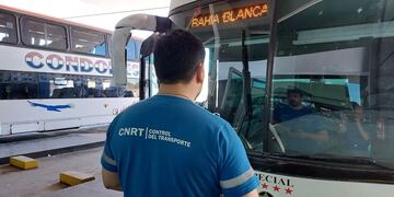 Por controles de la CNRT sacaron de circulación un micro de larga distancia.