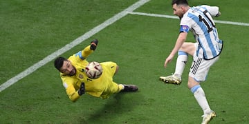 El tercer gol de Argentina en la final del Mundial contra Francia, segundo de Messi. Como Kempes, dos goles en una final (AP)