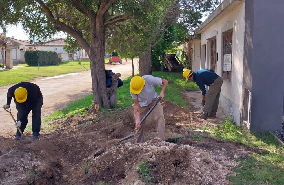 Continúan las obras de extensión de la red de gas en Claromecó