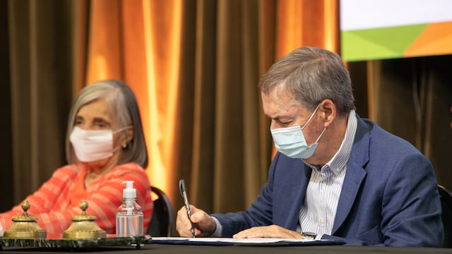 Convenio con la UNC para la Digitalización de Actas de Nacimiento por la Identidad (Prensa Gobierno)