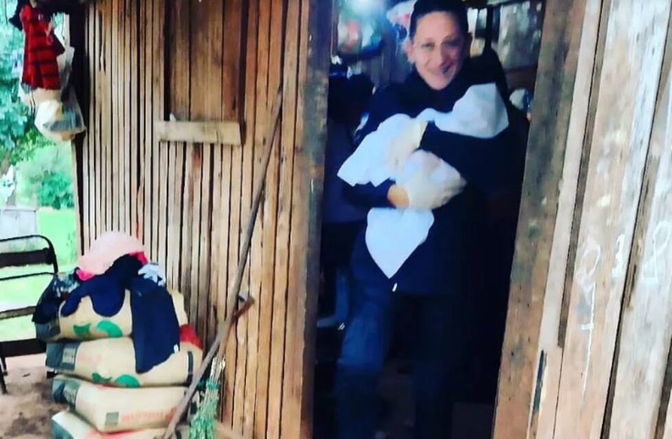 San José: efectivos policiales ayudaron a una joven madre a dar a luz