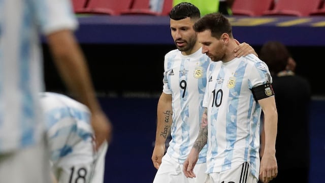 Sergio Agüero contó el shock que vivió al enterarse de la salida de Lionel Messi del Barcelona.