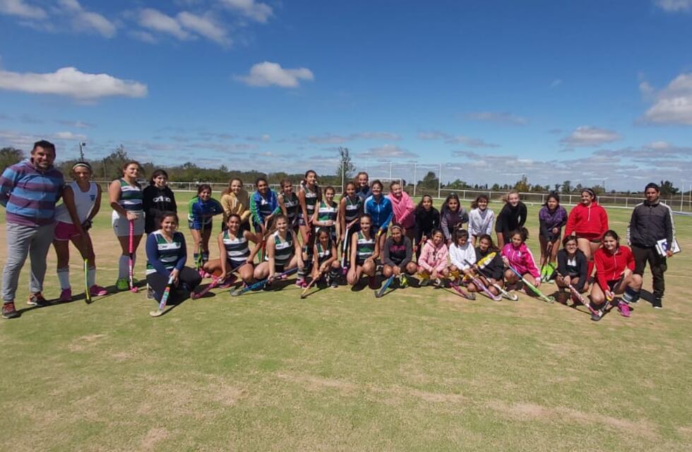 Con entrenadores de Arroyito las selecciones de la FOSH se preparan para los Nacionales