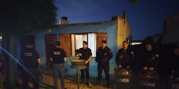 Tres Arroyos: allanamiento positivo por drogas