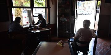 Cortes de luz en todo el AMBA: más de 60 mil usuarios siguen sin luz.