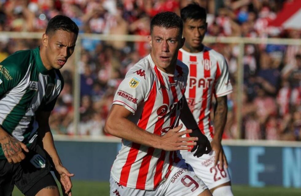 Unión derrotó a Banfield y volvió a ser puntero antes del clásico santafesino