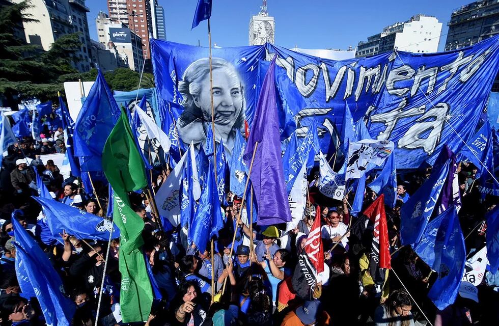 Marcha por el Día del Trabajador: los movimientos sociales cuestionaron las internas del Gobierno