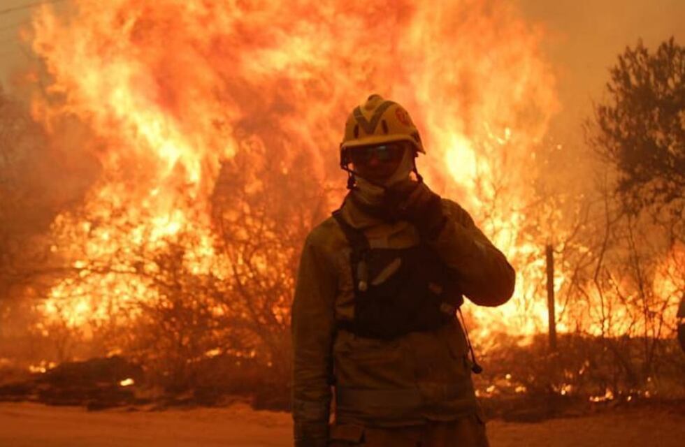 Incendios en Córdoba: se quema San Marcos Sierras y los vecinos evacuaron la zona