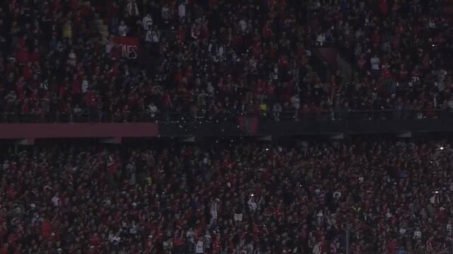 Los sabaleros celebraron a pleno en su regreso a las tribunas del Cementerio de los Elefantes.