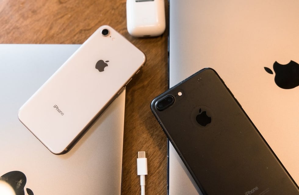 El lunes por la mañana desvalijaron el local de Apple Store en Arroyito