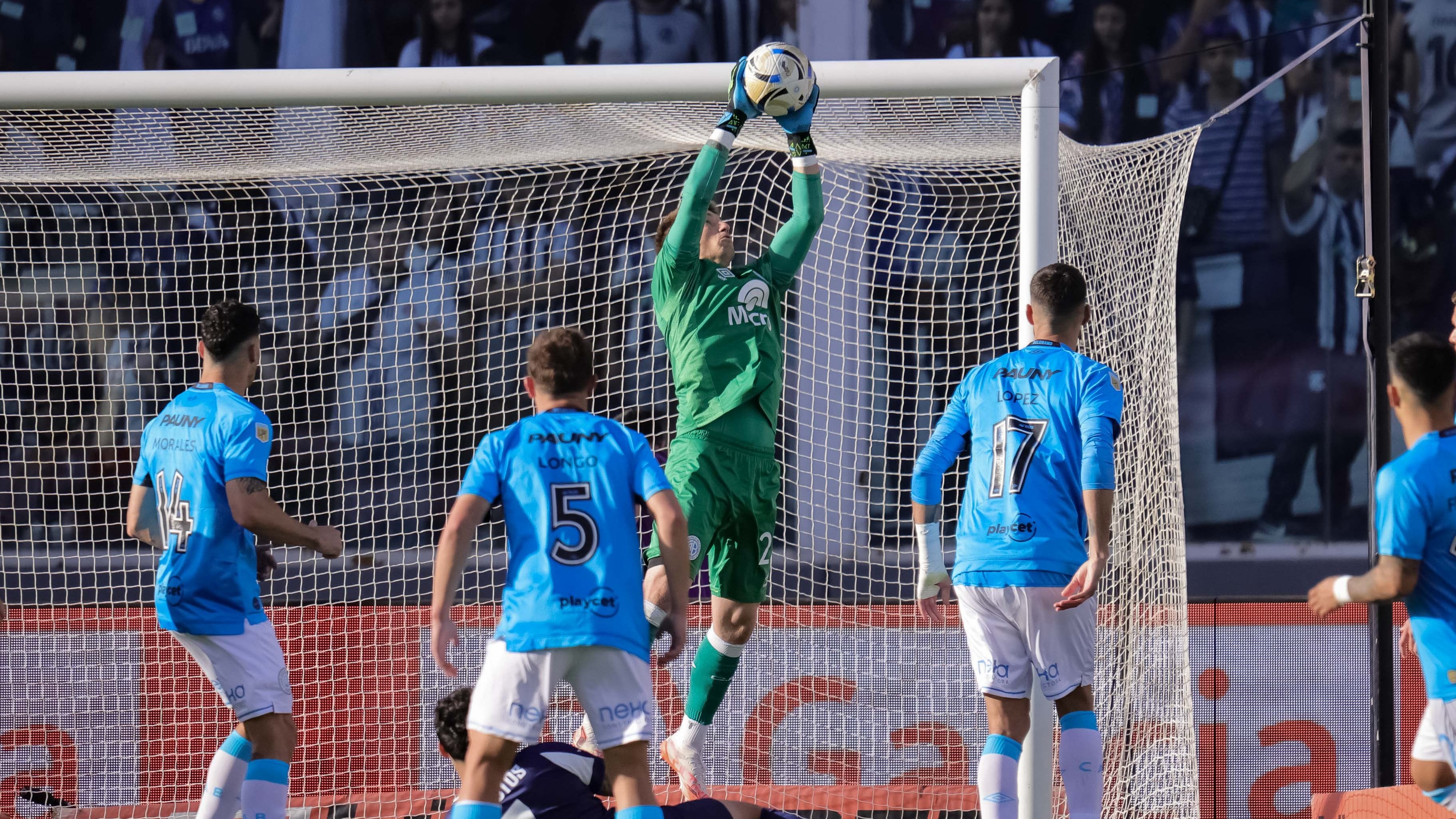 Talleres ante Belgrano, en el clásico de la fecha 11. (Prensa Belgrano).