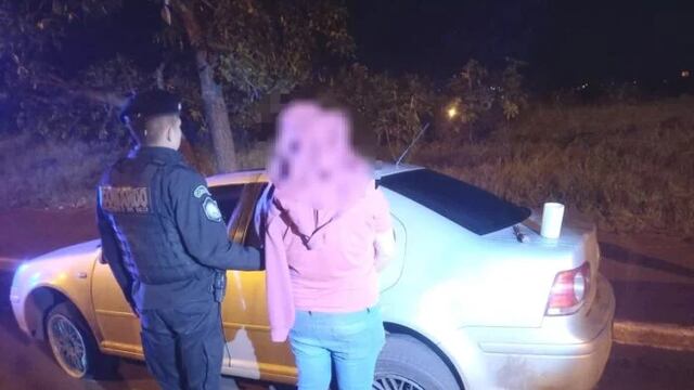 Un conductor alcoholizado enfrentó con un cuchillo a la Policía y fue detenido - Aristóbulo del Valle