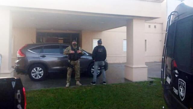 El principal acusado tiene una lujosa casa en la zona norte, donde se hizo uno de los allanamientos.