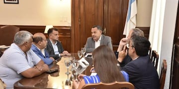 Autoridades provinciales y gremialistas destacaron el avance en el diálogo paritario.