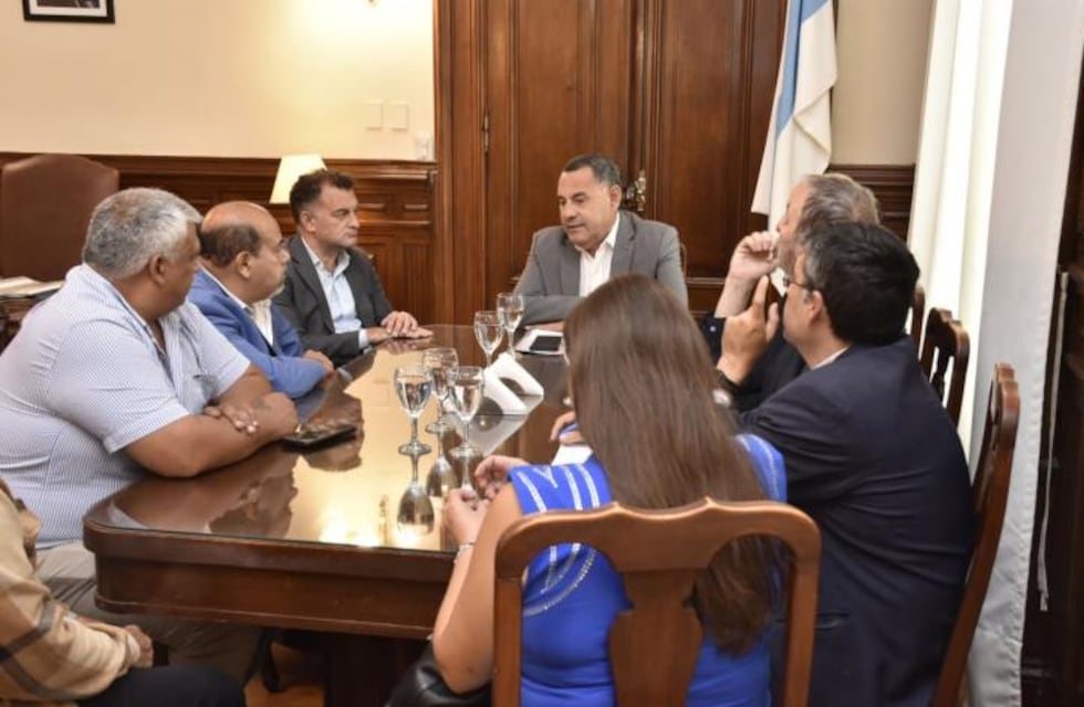 Paritarias 2025: gremios y Gobierno avanzan en la discusión salarial