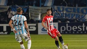 Lucas Rodríguez en escena, durante el duelo entre Atlético Tucumán e Instituto, por la Copa de la Liga Profesional. (Prensa Instituto)
