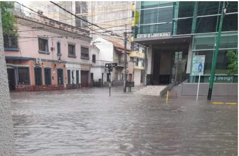 El temporal en Salta causó destrozos: calles cortadas, casas inundadas y una gran desesperación