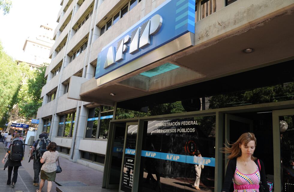 Impuestos: así quedaron los nuevos plazos para cumplir con los regímenes de información