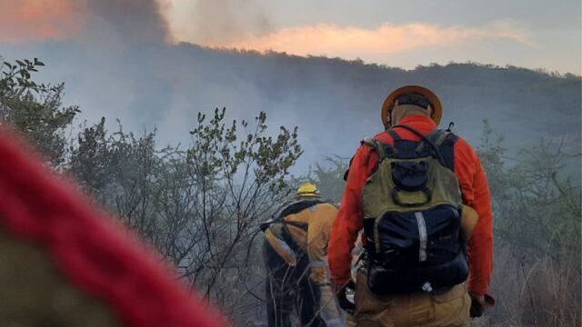 Los trabajos. (Bomberos Voluntarios de La Granja)
