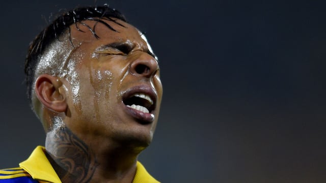 Sebastián Villa, delantero de Boca, fue operado de su rodilla y se perderá el Superclásico. Foto: AP.