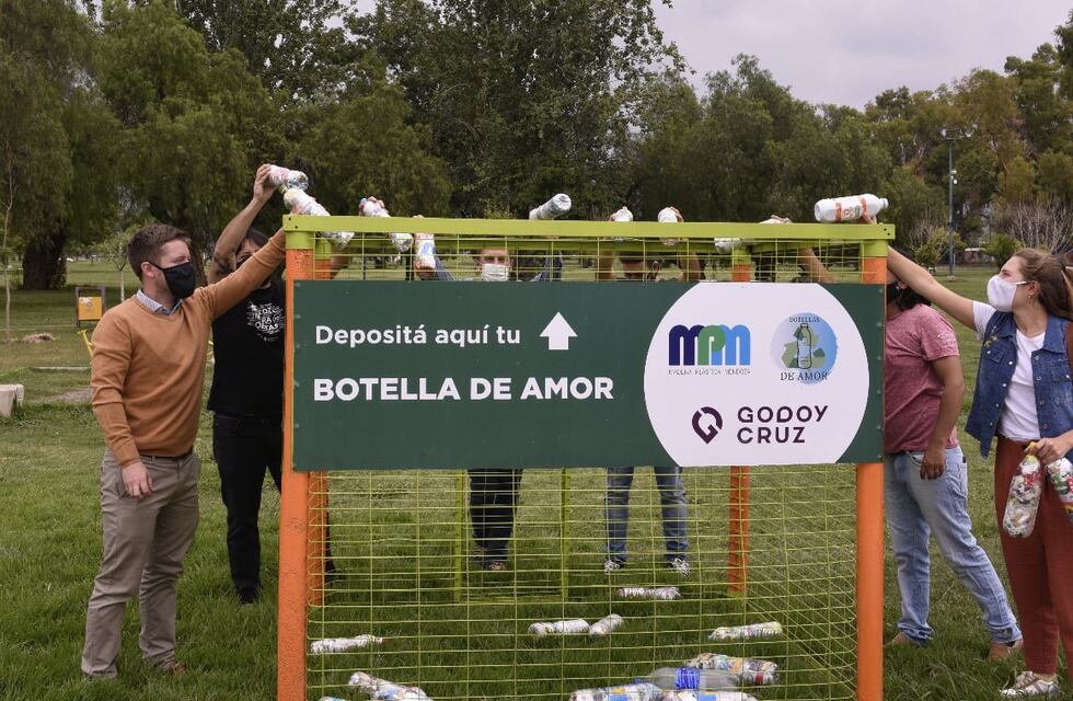 En Godoy Cruz ya funciona el Canasto Sustentable de Botellas de Amor