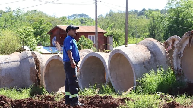 Eldorado avanza con obras de entubado y ensanchamiento del arroyo en el kilómetro 3.